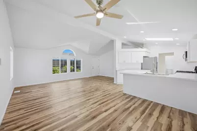  2550 E Valley Pkwy #77, Escondido, CA 92027 - Photo 13