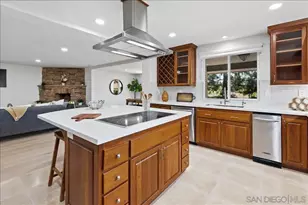 16902 Via De Santa Fe, Rancho Santa Fe, CA 92067 - Photo 3