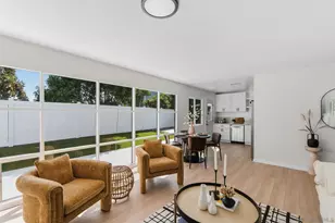 2835 Deerpark Dr, San Diego, CA 92110 - Photo 15