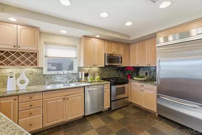  3634 Crown Point Dr, San Diego, CA 92109 - Photo 7