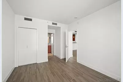  325 7th Avenue #1002, San Diego, CA 92101 - Photo 19