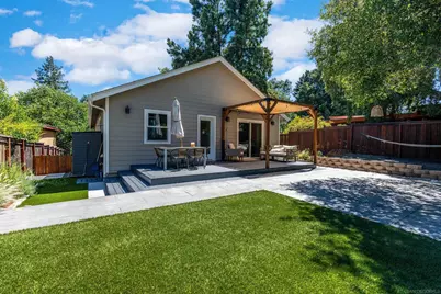  718 Walnut Ave, Ukiah, CA 95482 - Photo 3