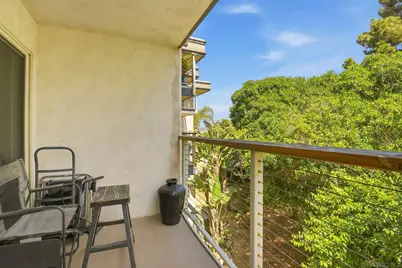  935 Genter #305, La Jolla, CA 92037 - Photo 19