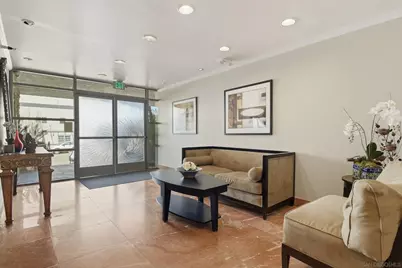  935 Genter #305, La Jolla, CA 92037 - Photo 5