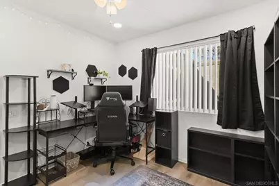  10818 Lamentin Ct, San Diego, CA 92124 - Photo 17