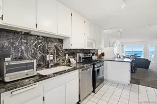 3755 Ocean Front, San Diego, CA 92109 - Photo 19