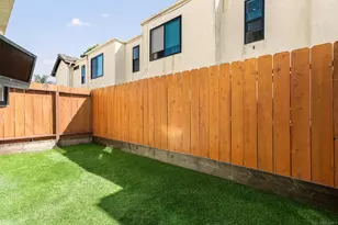 879 Agate, San Diego, CA 92109 - Photo 13