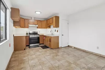  7705 Hunthaven Rd, San Diego, CA 92114 - Photo 11