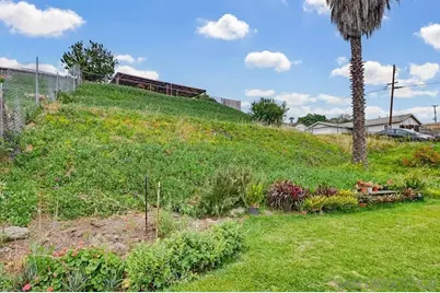  7705 Hunthaven Rd, San Diego, CA 92114 - Photo 23