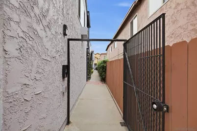  4675 Utah St #8, San Diego, CA 92116 - Photo 3