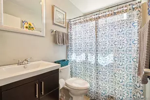 37829 Rainbow Dr, Murrieta, CA 92563 - Photo 17