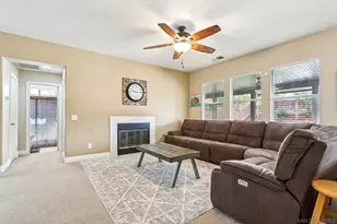 37829 Rainbow Dr, Murrieta, CA 92563 - Photo 15