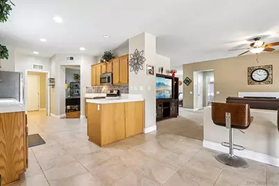  37829 Rainbow Drive, Murrieta, CA 92563 - Photo 13