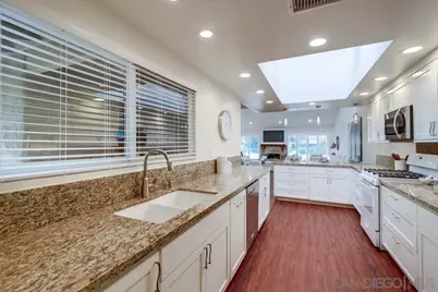  2152 Caminito Circulo Sur, La Jolla, CA 92037 - Photo 15