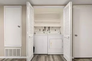 6960 Hyde Park Dr, San Diego, CA 92119 - Photo 17