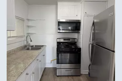  819-819 1/2 Seagirt Ct, San Diego, CA 92109 - Photo 7