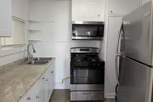 819 Seagirt Ct, San Diego, CA 92109 - Photo 7