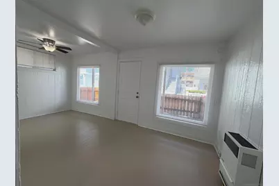  819-819 1/2 Seagirt Ct, San Diego, CA 92109 - Photo 13