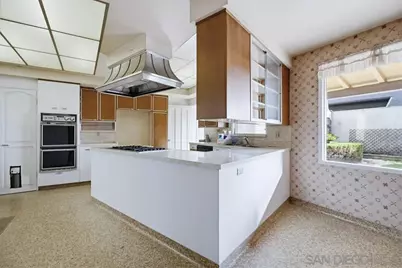  2421 Brant Street, San Diego, CA 92101 - Photo 11