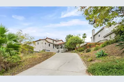  2042 Cherokee Lane, Escondido, CA 92026 - Photo 9