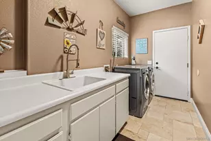 2061 Vintage, Escondido, CA 92027 - Photo 11