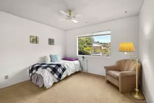 1014 E Bel Air Dr, Vista, CA 92084 - Photo 5