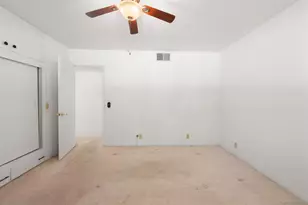 250 S Santa Rosa Ave, El Centro, CA 92243 - Photo 17