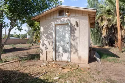  250 S Santa Rosa Ave, El Centro, CA 92243 - Photo 29