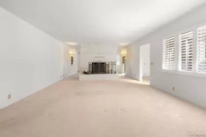  250 S Santa Rosa Ave, El Centro, CA 92243 - Photo 5