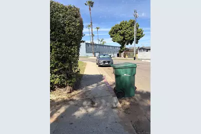  415 S Weitzel St, Oceanside, CA 92054 - Photo 13