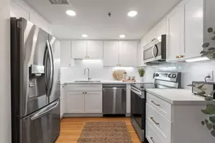 909 Sutter St, San Diego, CA 92103 - Photo 19