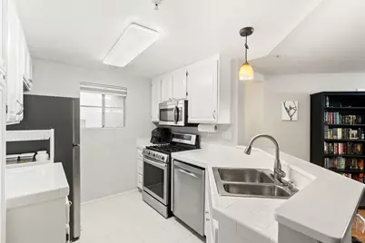  11375 Affinity Ct #207, San Diego, CA 92131 - Photo 3