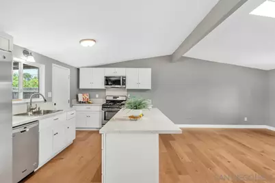  536 Rogue Rd, El Cajon, CA 92020 - Photo 11