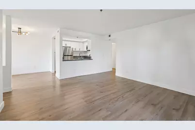  2077 Lakeridge Circle #104, Chula Vista, CA 91913 - Photo 9