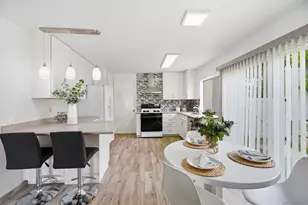 13011 Avenida Grande, San Diego, CA 92129 - Photo 7