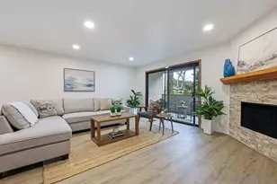 8860 Villa La Jolla Dr, La Jolla, CA 92037 - Photo 5