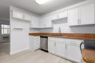 6750 Beadnell Way, San Diego, CA 92117 - Photo 7