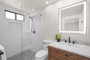 1185 Barcelona Dr, San Diego, CA 92107 - Photo 23