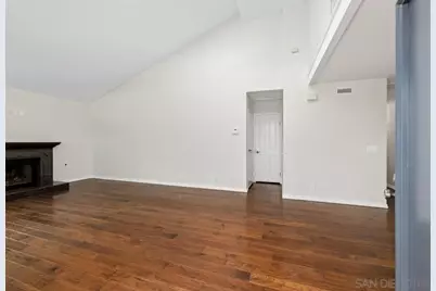  8028 Caminito Mallorca, La Jolla, CA 92037 - Photo 15
