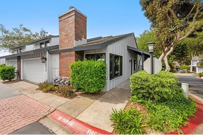  8028 Caminito Mallorca, La Jolla, CA 92037 - Photo 13