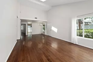 8028 Caminito Mallorca, La Jolla, CA 92037 - Photo 21