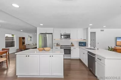  246 Via Tavira, Encinitas, CA 92024 - Photo 15