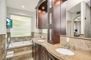 6061 Greenhedge Row, La Jolla, CA 92037 - Photo 19