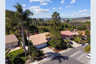  725 Santa Florencia, Solana Beach, CA 92075 - Photo 31