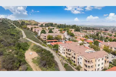  2275 Del Mar Way #306, Corona, CA 92882 - Photo 43