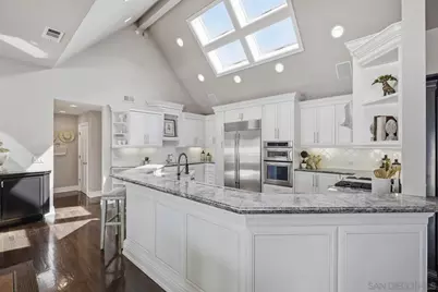  945 Bay Circle, Coronado, CA 92118 - Photo 13