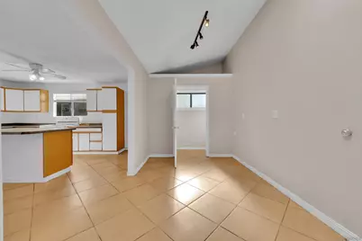  805 Avenida Taxco, Vista, CA 92084 - Photo 11