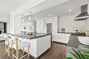 2556 Navarra Dr, Carlsbad, CA 92009 - Photo 17