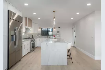  2623 Ocean Front Walk, San Diego, CA 92109 - Photo 9