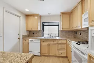 5545 Red River Dr, San Diego, CA 92120 - Photo 9